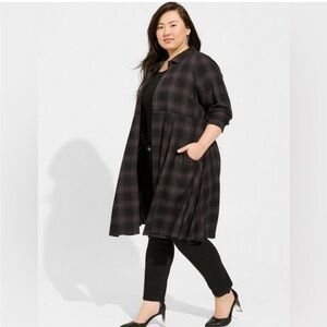 New Size 1 Torrid Black Plaid Front Button Kimono